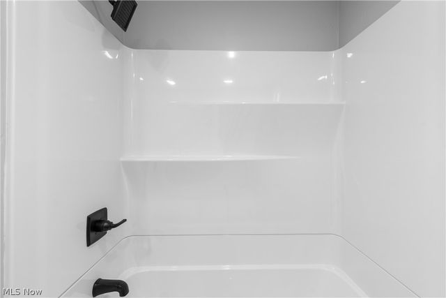 42 Ohio Street SW, Navarre, OH 44662