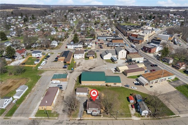 42 Ohio Street SW, Navarre, OH 44662