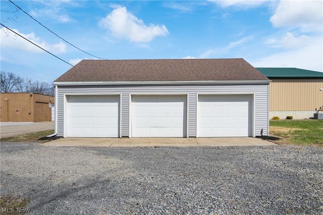 42 Ohio Street SW, Navarre, OH 44662