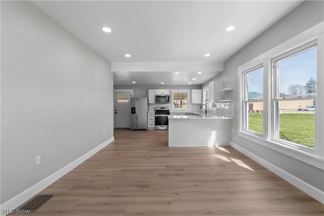 42 Ohio Street SW, Navarre, OH 44662