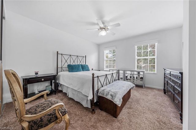 5633 Cove CIR 58, Naples, FL 34119