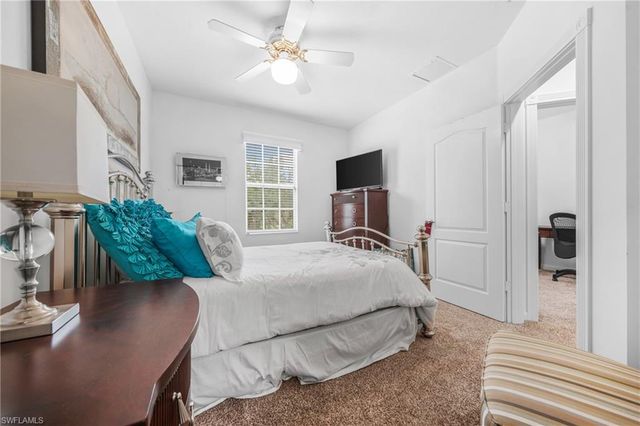 5633 Cove CIR 58, Naples, FL 34119