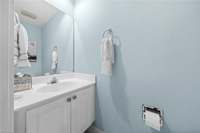 5633 Cove CIR 58, Naples, FL 34119