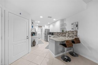 5633 Cove CIR 58, Naples, FL 34119