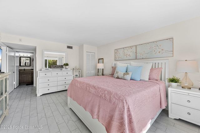 3060 N Atlantic Avenue 209, Cocoa Beach, FL 32931