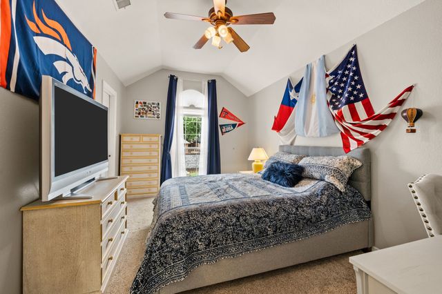 3036 Creekview Drive, Grapevine, TX 76051