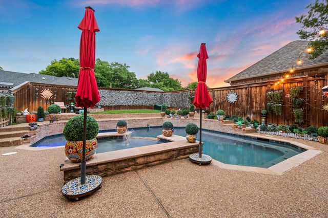 3036 Creekview Drive, Grapevine, TX 76051