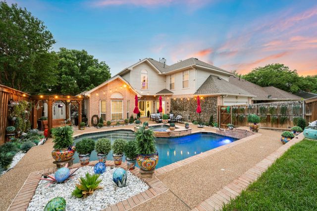 3036 Creekview Drive, Grapevine, TX 76051