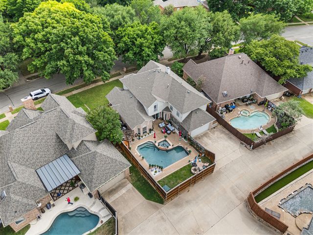 3036 Creekview Drive, Grapevine, TX 76051