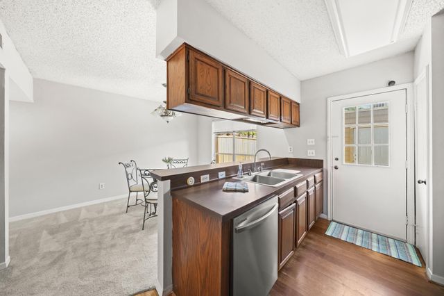 11846 Barryknoll Lane 5, Houston, TX 77024