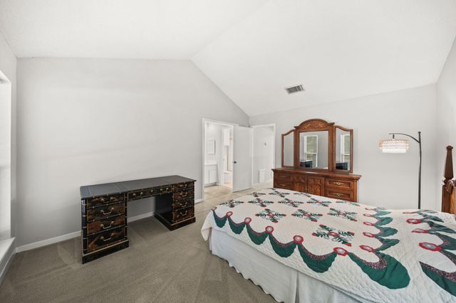 11846 Barryknoll Lane 5, Houston, TX 77024