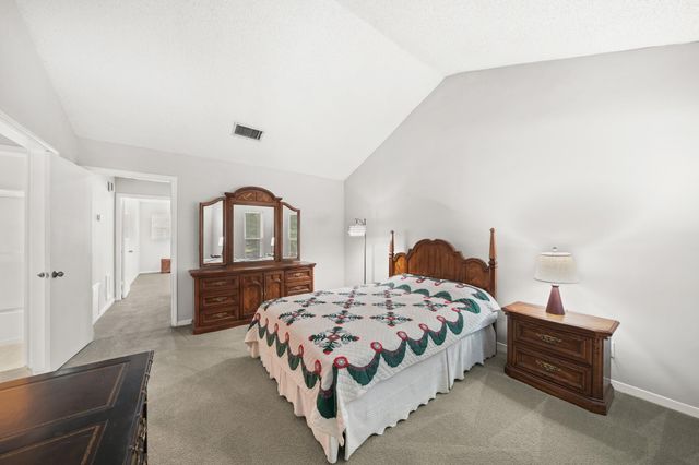 11846 Barryknoll Lane 5, Houston, TX 77024