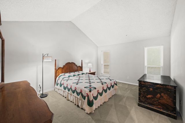 11846 Barryknoll Lane 5, Houston, TX 77024