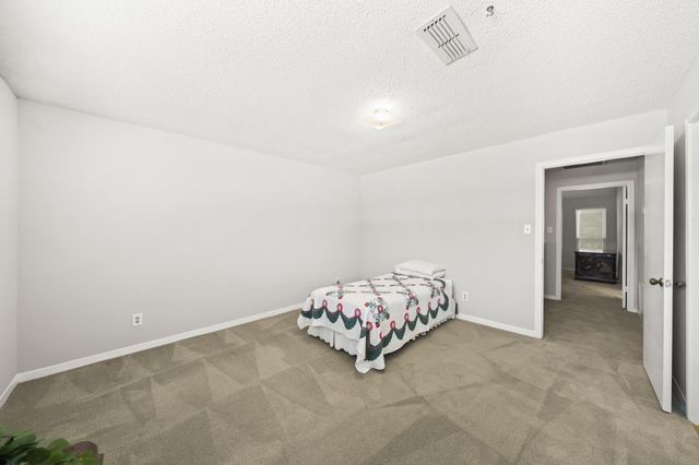11846 Barryknoll Lane 5, Houston, TX 77024