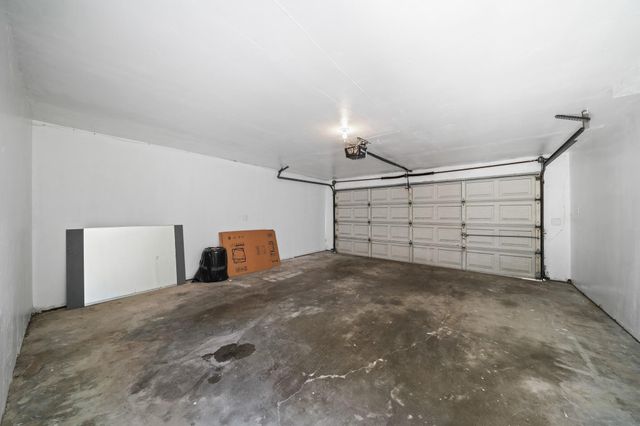 11846 Barryknoll Lane 5, Houston, TX 77024