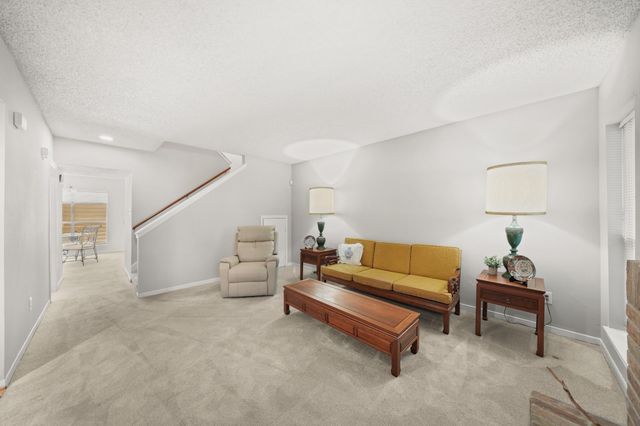 11846 Barryknoll Lane 5, Houston, TX 77024