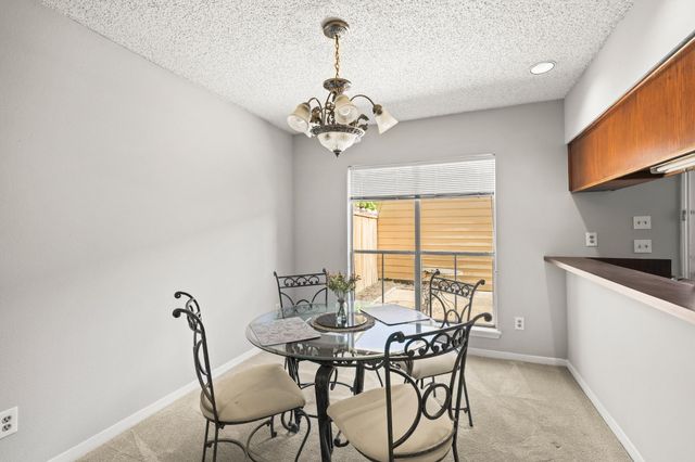 11846 Barryknoll Lane 5, Houston, TX 77024