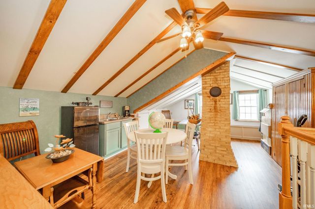 8644 S Addison Avenue, Knightstown, IN 46148