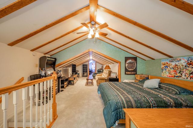 8644 S Addison Avenue, Knightstown, IN 46148