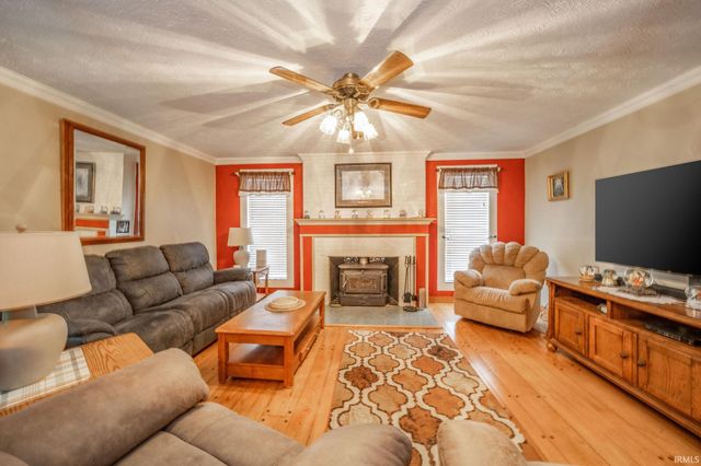 8644 S Addison Avenue, Knightstown, IN 46148