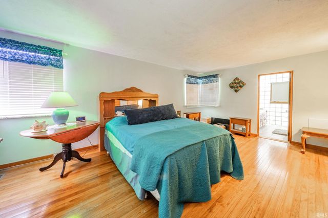 8644 S Addison Avenue, Knightstown, IN 46148