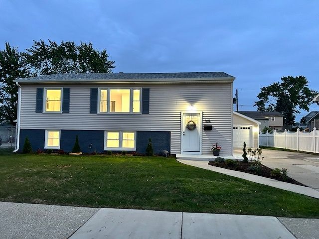 9055 Fairway Drive, Orland Park, IL 60462