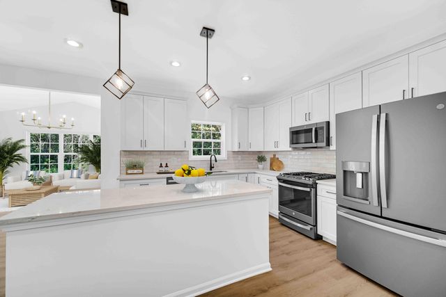 712 Verdano Terrace, Crown Point, IN 46307