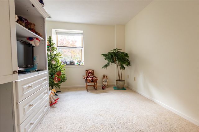 3524 West Shore Road 215, Warwick, RI 02886