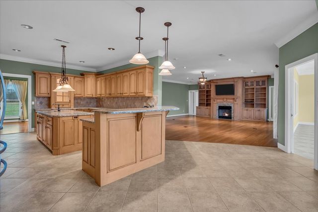 1309 Hills Chapel Rd, Manchester, TN 37355