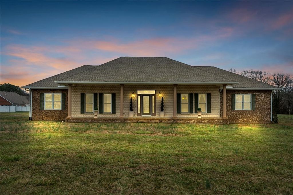1309 Hills Chapel Rd, Manchester, TN 37355