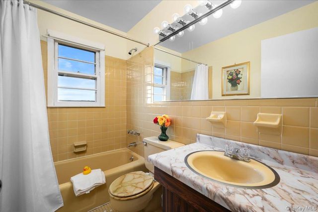 183 Hudson Terrace, Yonkers, NY 10701