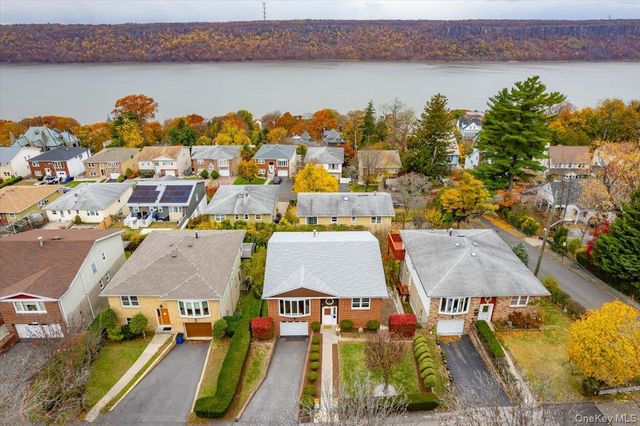 183 Hudson Terrace, Yonkers, NY 10701