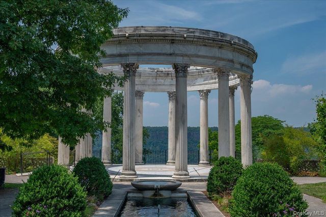 183 Hudson Terrace, Yonkers, NY 10701