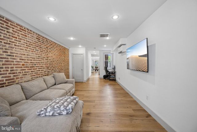 514 S DALLAS ST, Baltimore, MD 21231