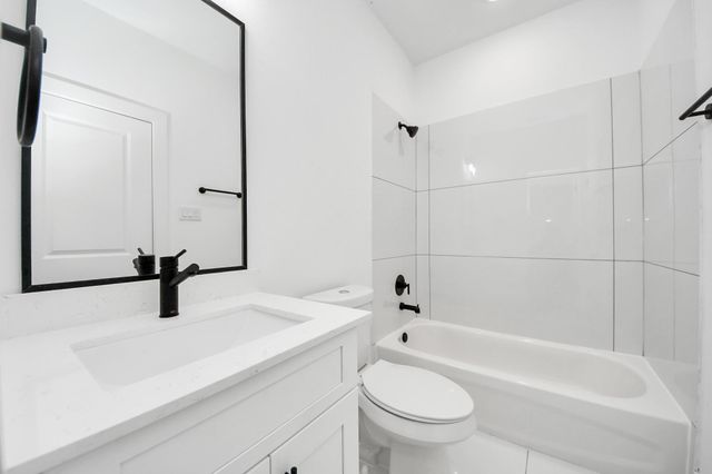 4806 Cochran Street, Houston, TX 77009