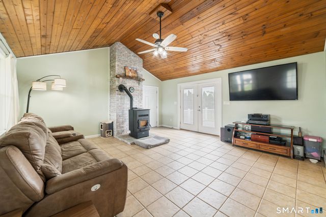6 Treble Road, Bristol, CT 06010