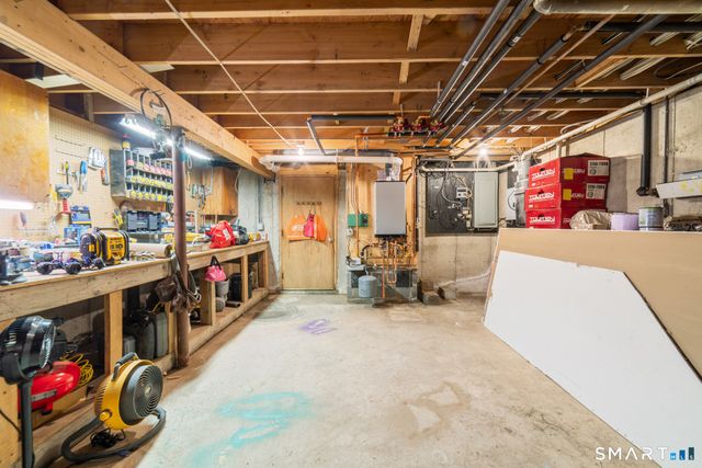 6 Treble Road, Bristol, CT 06010