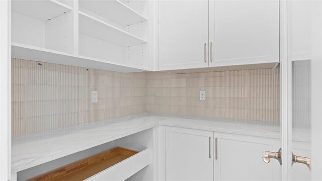 5414 Hutchinson Way, Westlake, FL 33470