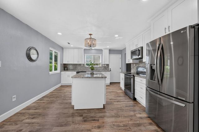 2593 Starbuck Rd, Rescue, CA 95672