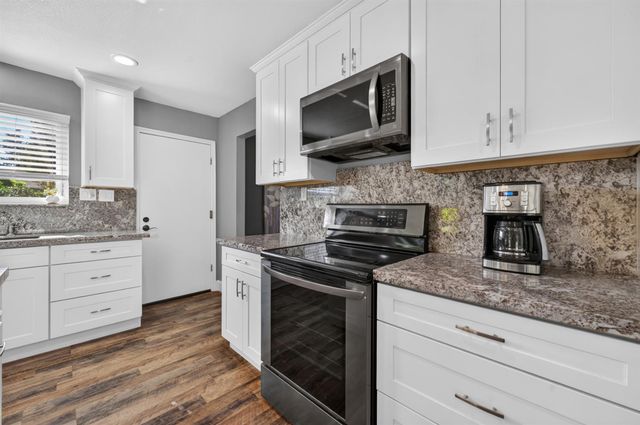2593 Starbuck Rd, Rescue, CA 95672