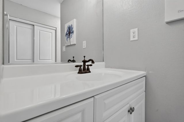 2593 Starbuck Rd, Rescue, CA 95672