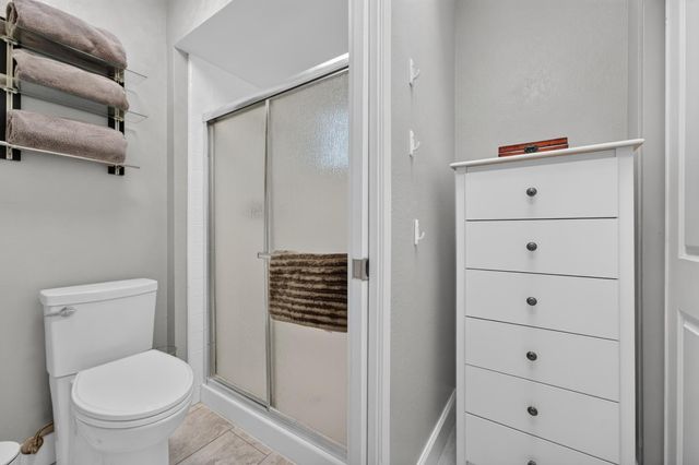 2593 Starbuck Rd, Rescue, CA 95672
