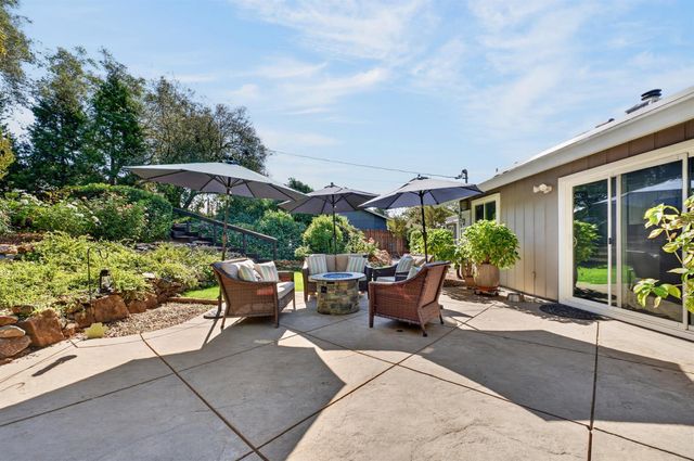 2593 Starbuck Rd, Rescue, CA 95672