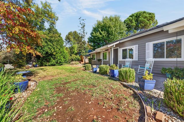 2593 Starbuck Rd, Rescue, CA 95672