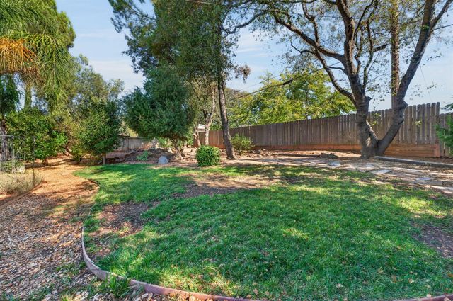 2593 Starbuck Rd, Rescue, CA 95672