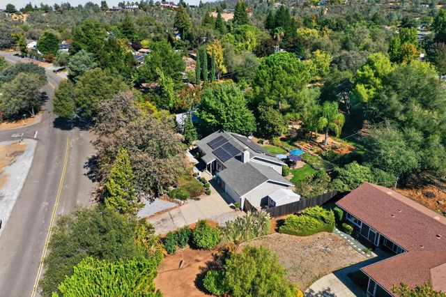 2593 Starbuck Rd, Rescue, CA 95672