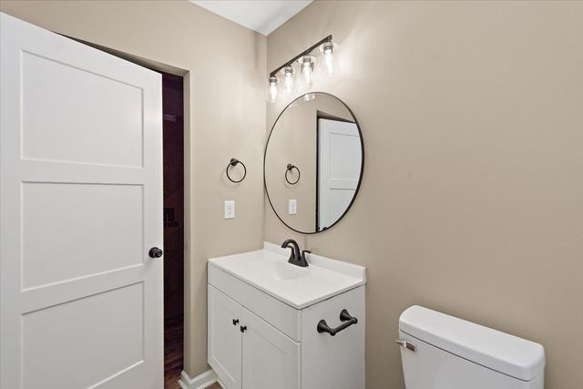 309 Rickenbacker Dr, Tullahoma, TN 37388