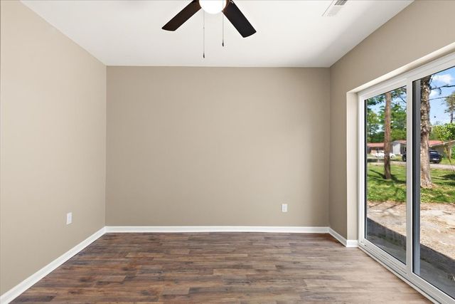 309 Rickenbacker Dr, Tullahoma, TN 37388