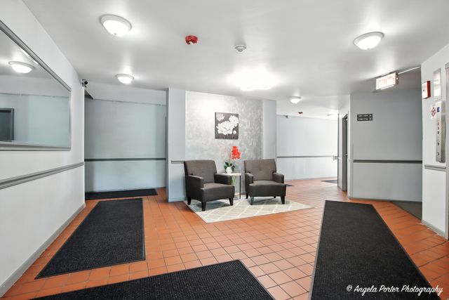 2600 Brookwood Way Drive 305, Rolling Meadows, IL 60008