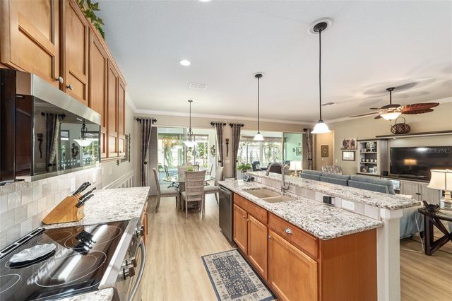 7425 SW 100TH COURT, Ocala, FL 34481